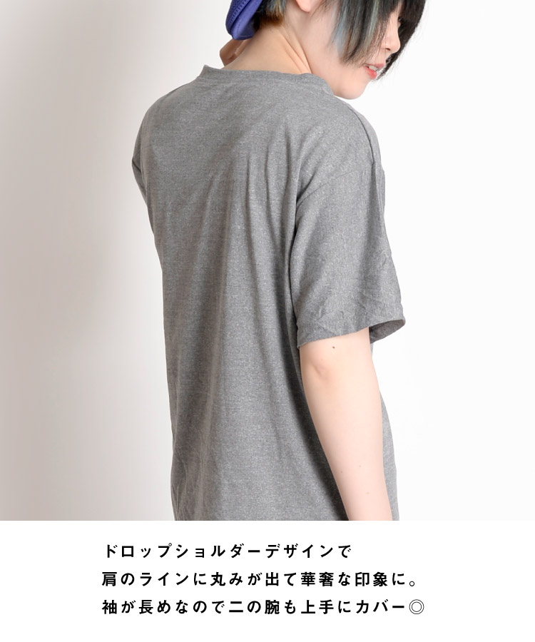 思わず視線をキャッチする。ジャガー半袖Tシャツ の別カット