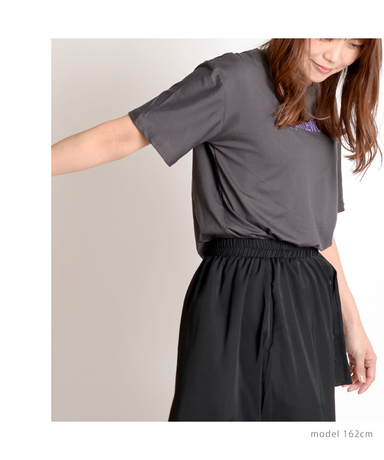 ロゴT Tシャツ レディース カットソー トップス 半袖 ロゴTシャツ シンプルに主役になる。半袖ロゴTシャツ シンプル カジュアル 大きいサイズ ゆったり 英字 英語 大人 おしゃれ かわいい シワになりにくい ブラック ホワイト ベージュ M L LL XL ポリエステル 春 夏 の別カット