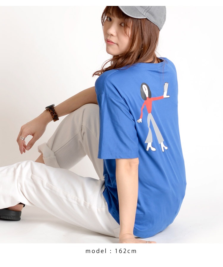 大人が着たいユニークプリント。ロゴ半袖Tシャツ の別カット