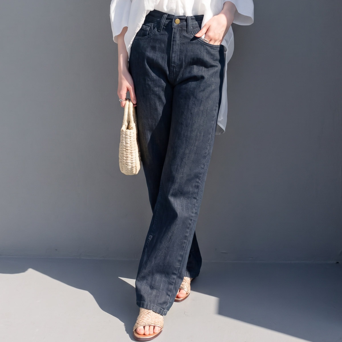 デニムパンツ レディース スリムストレート ジーンズ ジーパン ストレートパンツ 後ろゴム ウエストゴム 綿100% コットン ネイビー ダークネイビー ライトブルー M L LL 大きいサイズ ボトムス ズボン ロングパンツ 30代 40代 50代 の別カット