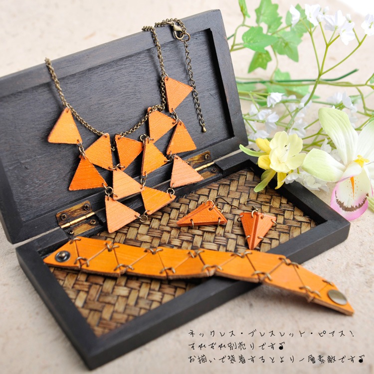 ͥå쥹 ܳ ֥꡼ѤäѤ쥶ͥå쥹