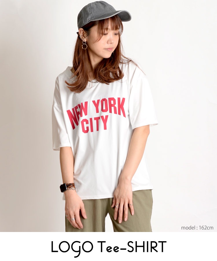 Tシャツ レディース 半袖 トップス タウンユースな着こなし広がる。Vネック半袖ロゴTシャツ NEW YORK ロゴT カットソー ティーシャツ カジュアル 大きいサイズ 大きめ ゆったり Vネック ニューヨーク 英字 英語 涼しい 軽量 春 春服 夏 夏服 ホワイト 白 の別カット