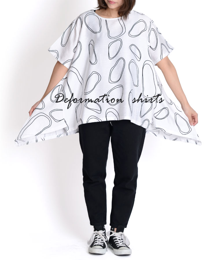 優しい雰囲気を纏う、プリント変型Tシャツ の別カット
