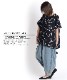 優しい雰囲気を纏う、プリント変型Tシャツ の別カット