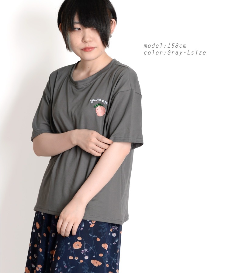 弾ける可愛さ。ピーチ刺繍半袖Tシャツ の別カット