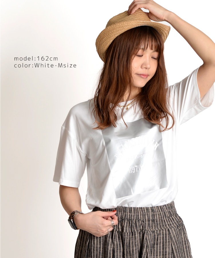 遊び心ある。メタリックプリント半袖Tシャツ の別カット