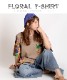 モダンな大人の可愛らしさ。花柄半袖Tシャツ の別カット
