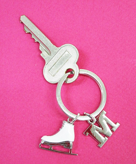 イニシャルスケート靴キーリング - フィギュアスケートのコスチューム