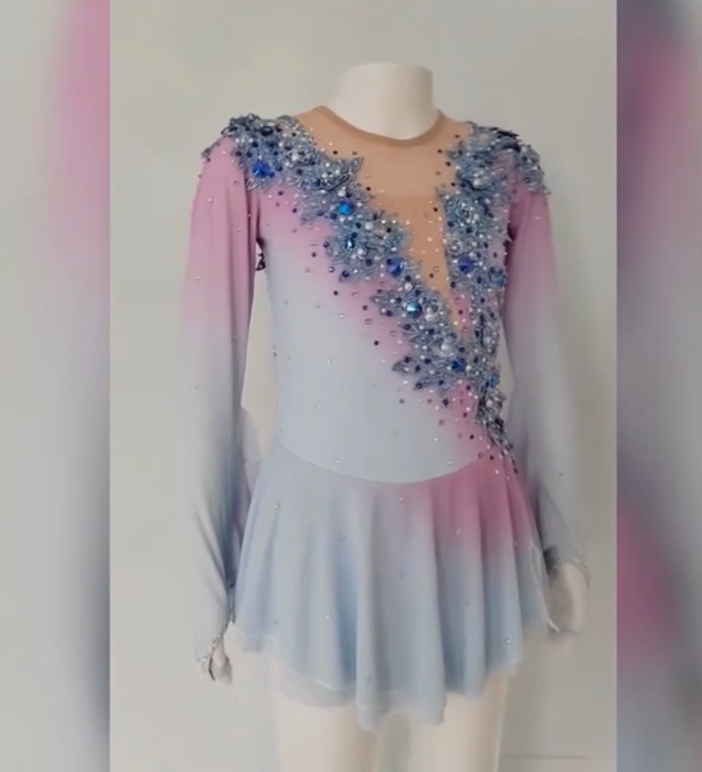 大会衣装コスチュームLH1046 - フィギュアスケートのコスチューム新