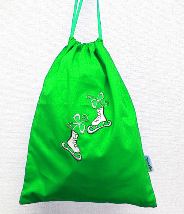 セール撥水！巾着 グリーン - フィギュアスケートのコスチューム新体操