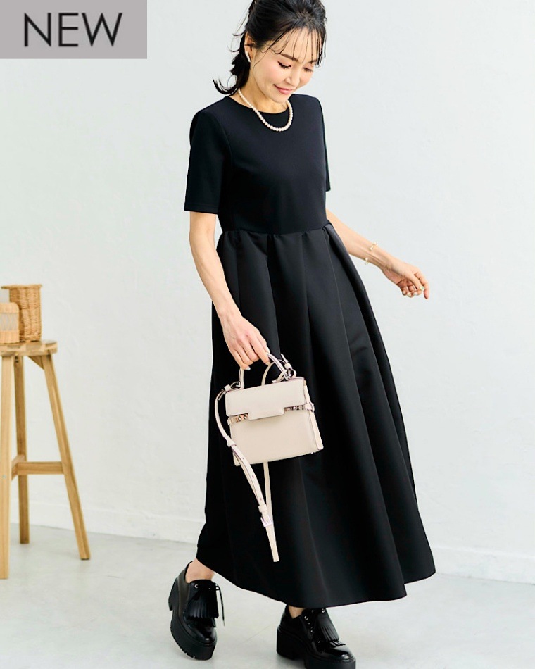 モノトーンクラシカルワンピース | All Items | MARONENONFEE マーロン  