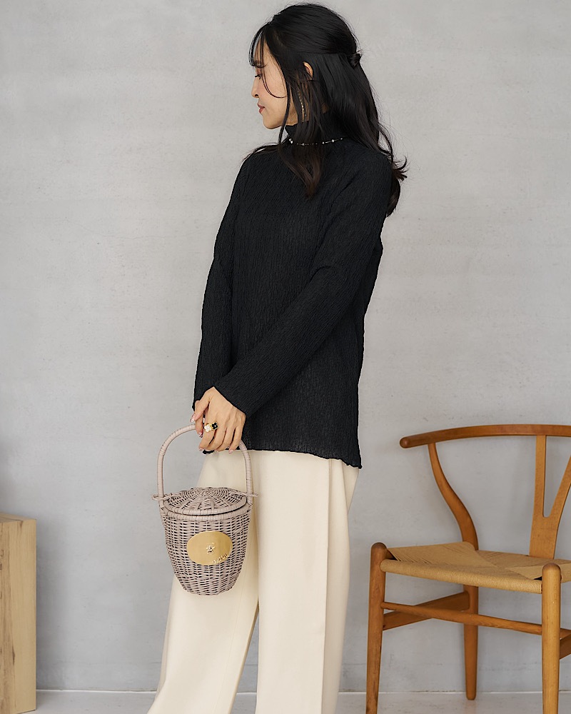 【残りわずか】ランダムハイネックトップス