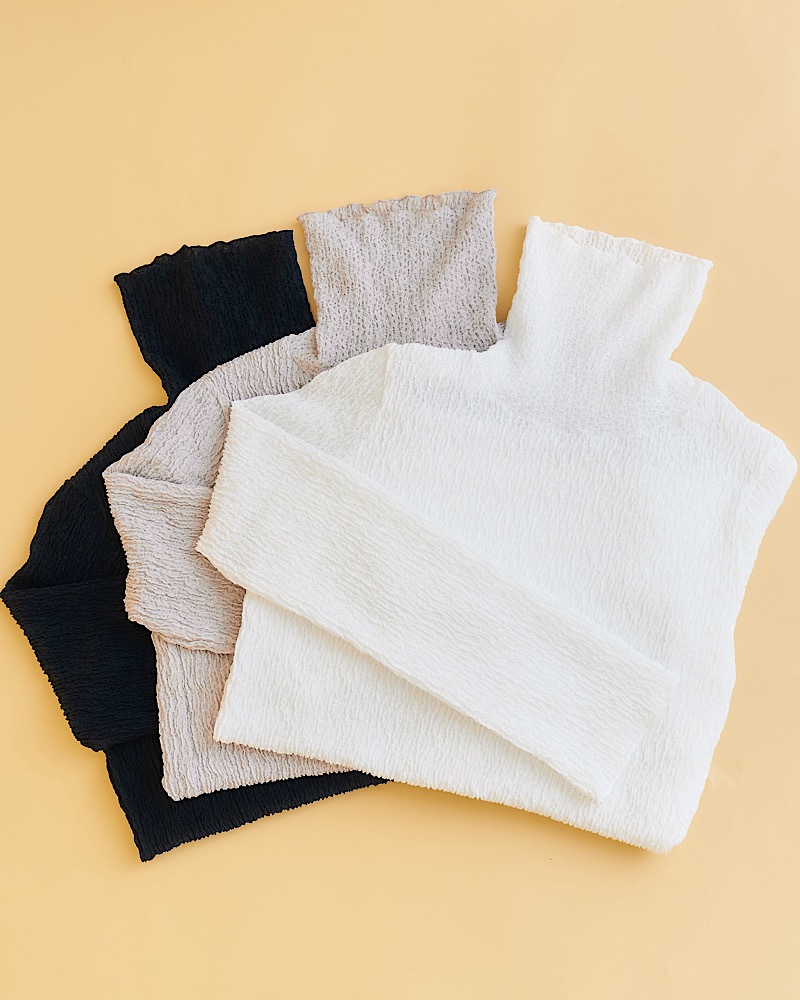 【残りわずか】ランダムハイネックトップス