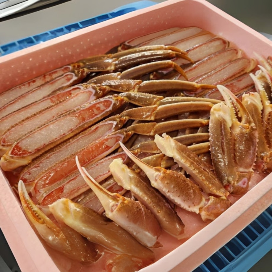 ［冷凍］ずわいがに／調理済／かにすきセット／4肩分入（約2人前）／焼きガニ・むき身／鍋出汁付