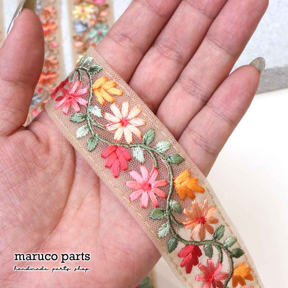 【計り売 50cm-】【 インド刺繍リボン  (351) ＊ 幅 約30mm 】