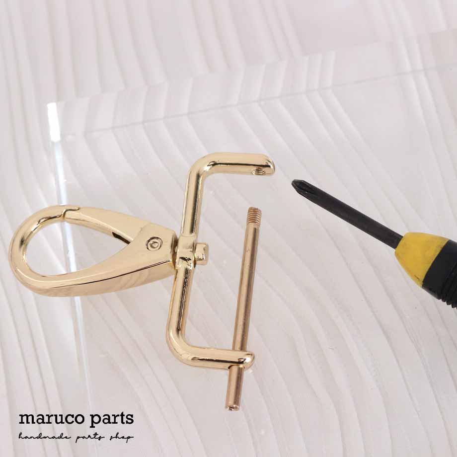 【 38mm幅 ショルダーストラップ 金具 ナスカン 取り外し可能タイプ ＊ 2個入り 】