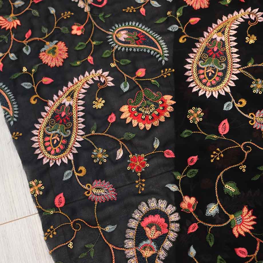 【計り売 30cm-】【 インド 刺繍 生地 (7)  ＊ ブラック ペーズリー 】 