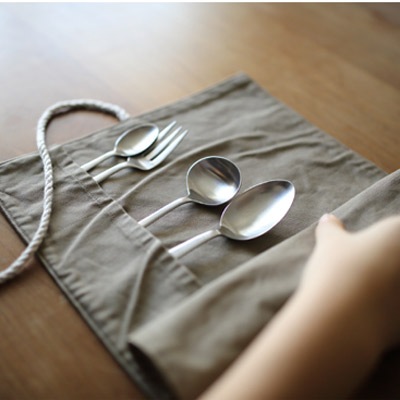 マニー コラージュエプロン&ランチョンマット＆カトラリーケース