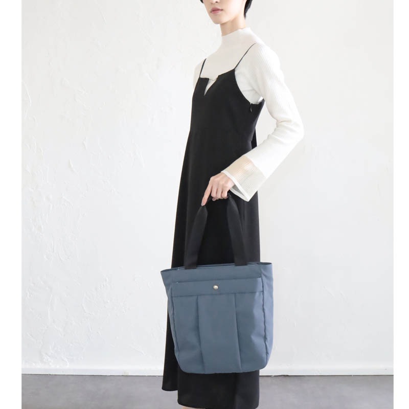 ڥ˥ʡ˥ å ֥롼 A4бȡȥХå [31-1159]  ֥饦