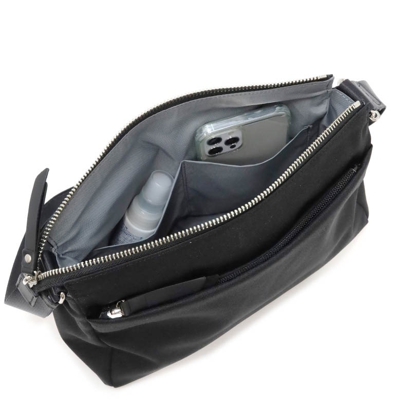 �ڥ˥ʡ��˥� ��å��� �֡����� ���������Хå� [31-1800] �� �֥�å�