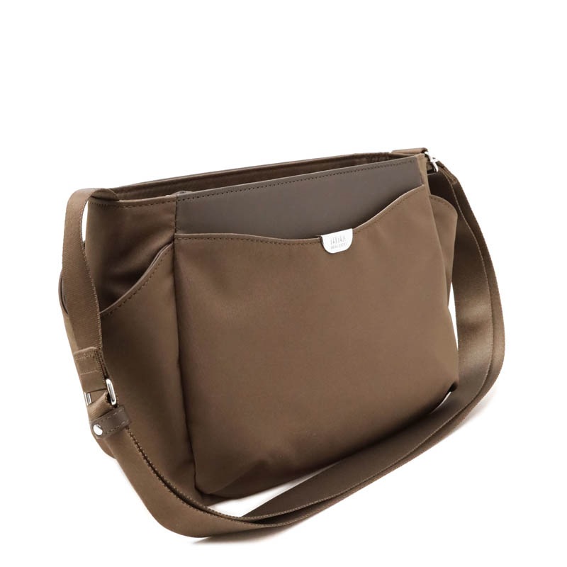 �ڥ˥ʡ��˥� ��å��� ����� ���������Хå� [31-1730] �� �֥饦��