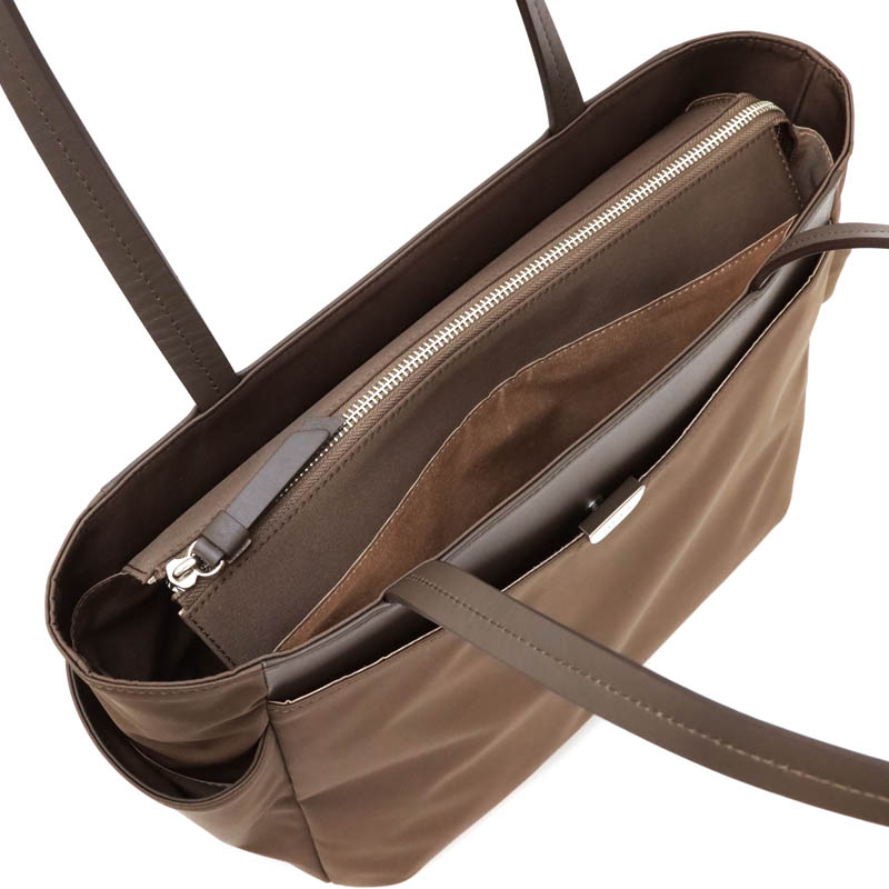 �ڥ˥ʡ��˥� ��å��� ����� A4�б��ȡ��ȥХå� [31-1732] �� �֥饦��