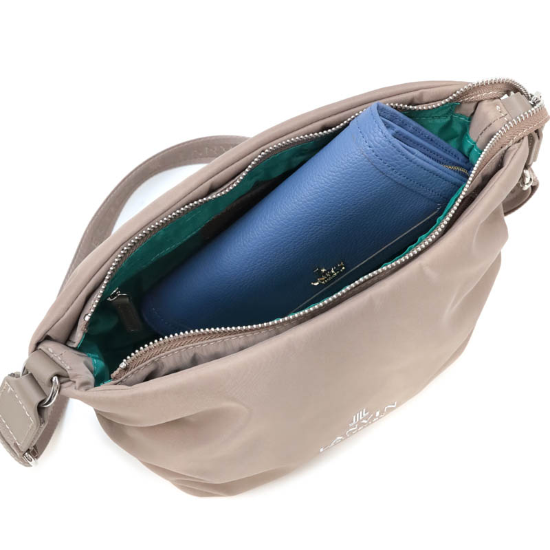 �ڥ��Х� ���쥯������ �ץꥨ ���������Хå� [61-6030] �� ���졼����