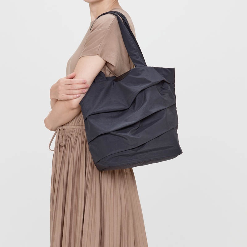 �ڥ��祾��� �ԡ���  �ȡ��ȥХå� [11-2301] �� ���꡼��