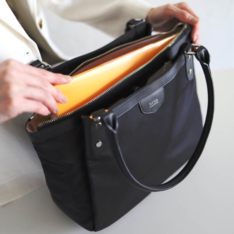 ニナ・ニナ リッチ】 ベガ A4対応トートバッグ [31-1408] ／ ブラック