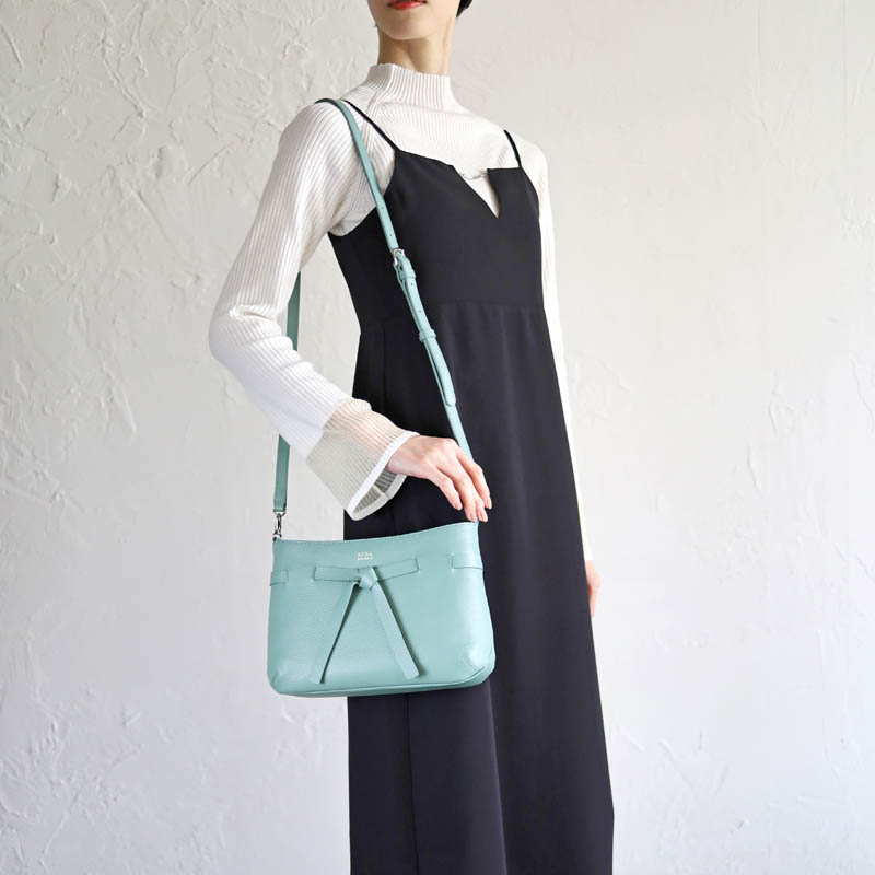 �ڥ˥ʡ��˥� ��å��� �������ʥ� ���ף�����������Хå� [30-0256] ����٥����