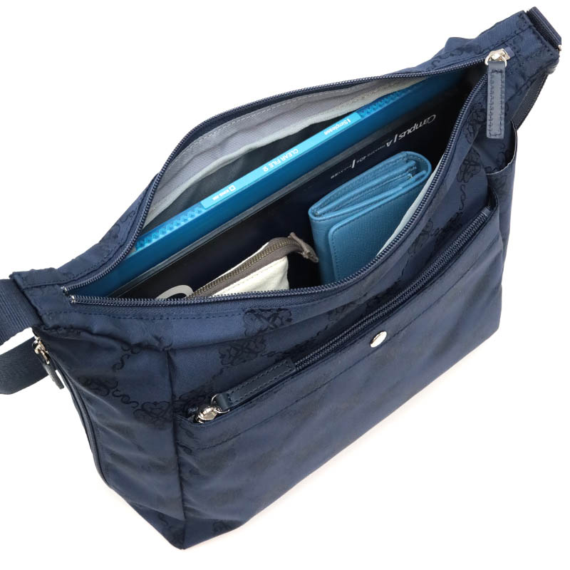 �ڥ��祾��� �ꥨ���� A4�б����������Хå� [11-2013] �� �ͥ��ӡ�