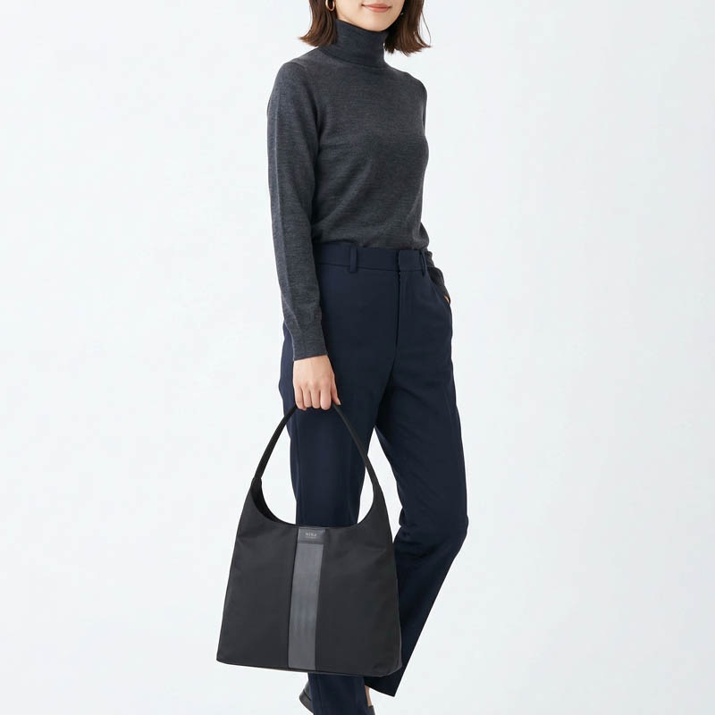 �ڥ˥ʡ��˥� ��å��� �ӥ��� ��󥷥������Хå� [31-1505] �� ���졼