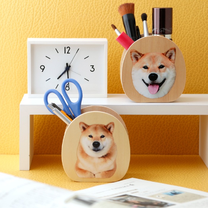 柴犬まるの木製ペン立て