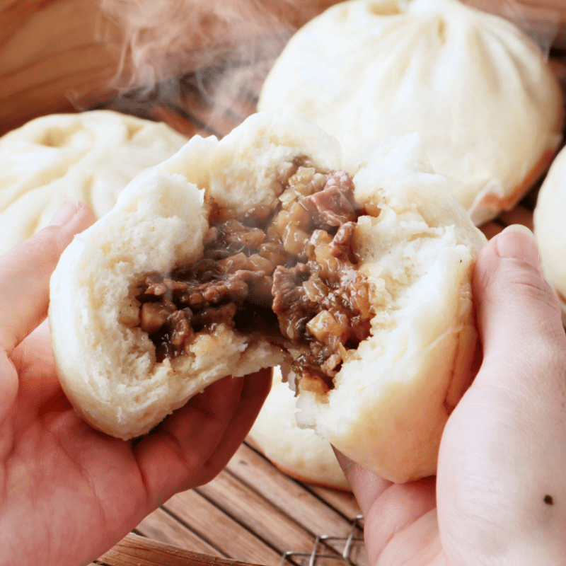 【母の日ギフト】松阪牛まん8個入りセット【化粧箱入／送料込】