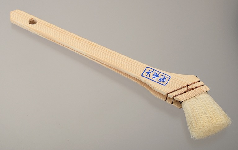 みわっち商品です 中寸最上ニス 筋違 ｜大塚刷毛製造株式会社公式オンラインショップ