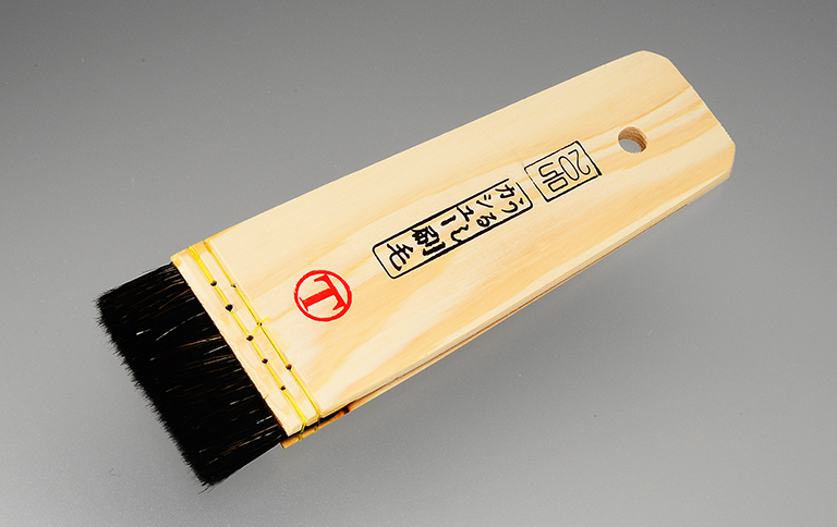 【新品】高級手鏡（大）　カシューの刷毛塗り 挾みカシュー 平 ｜大塚刷毛製造株式会社公式オンラインショップ