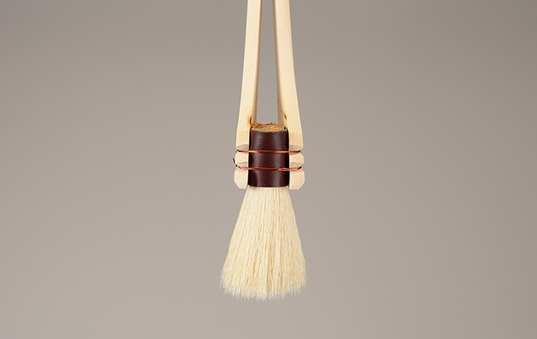 ぼたんニス 筋違 ｜大塚刷毛製造株式会社公式オンラインショップ