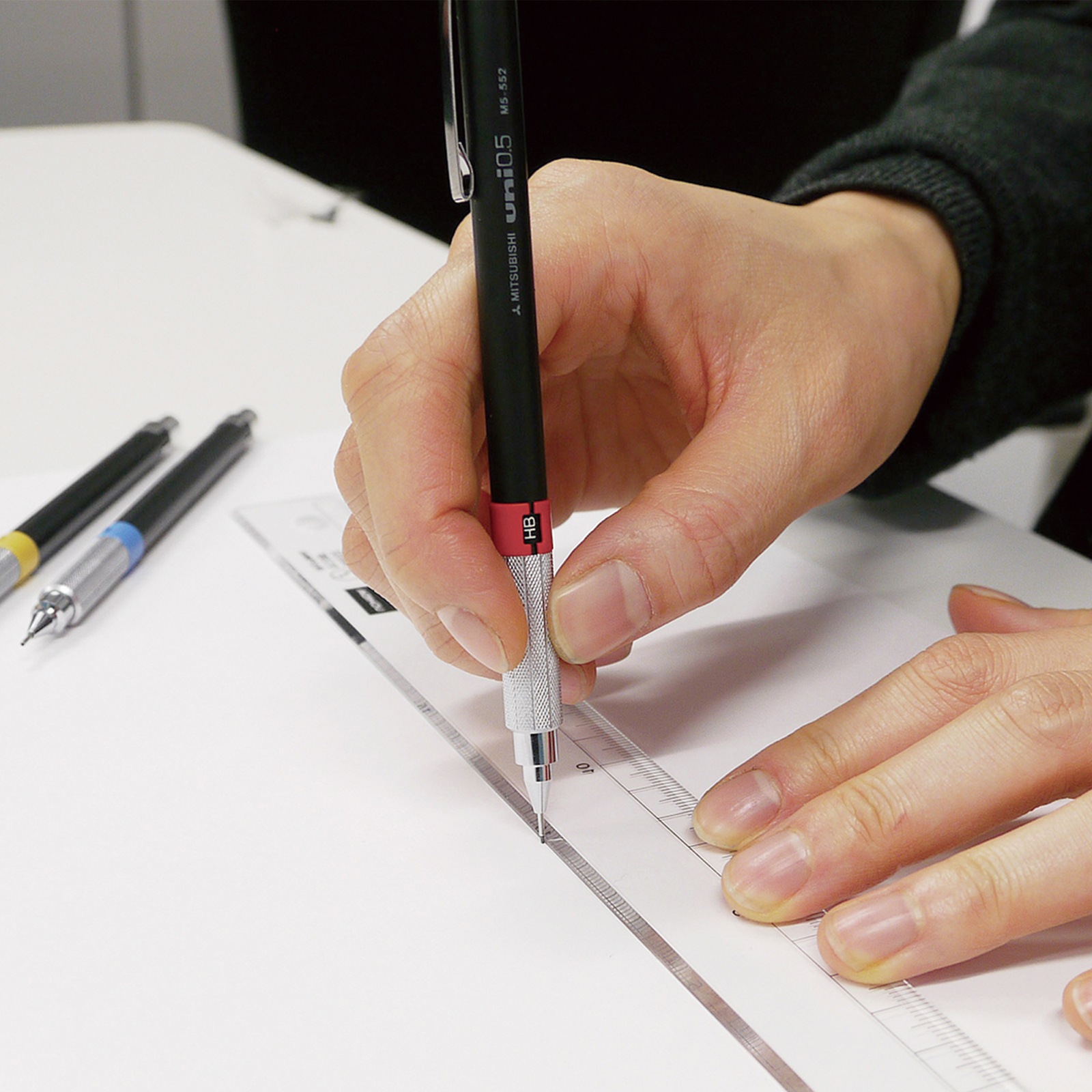 013-0011／ドローイングシャープ ユニ 0.4mm M4-552－【UCHIDA