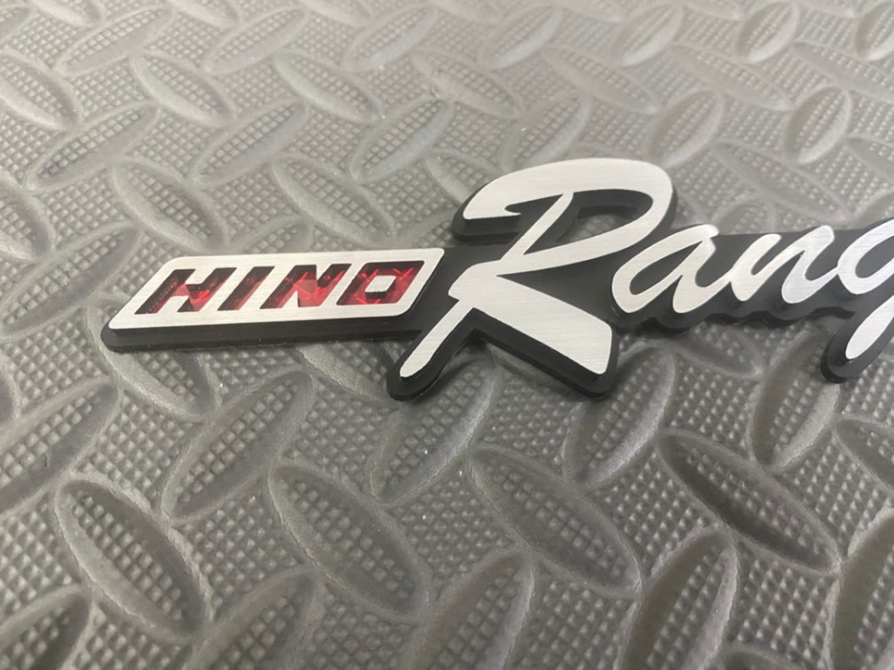 日野自動車　バス　エンブレム　ＲＧ 日野自動車 バス エンブレム RG 日野自動車 バス エンブレム