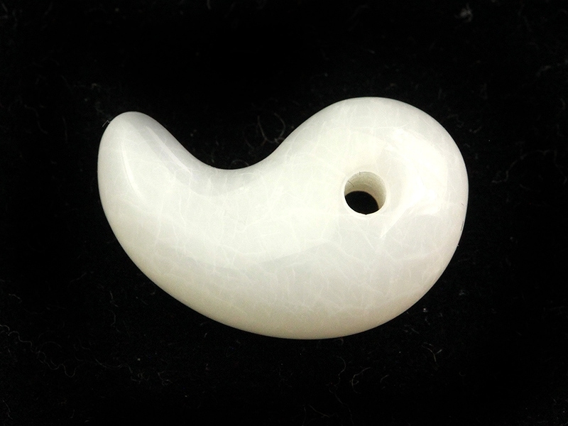 5A/天然石/勾玉（まがたま）/ホワイトシェル（shell）/Sサイズ/1粒