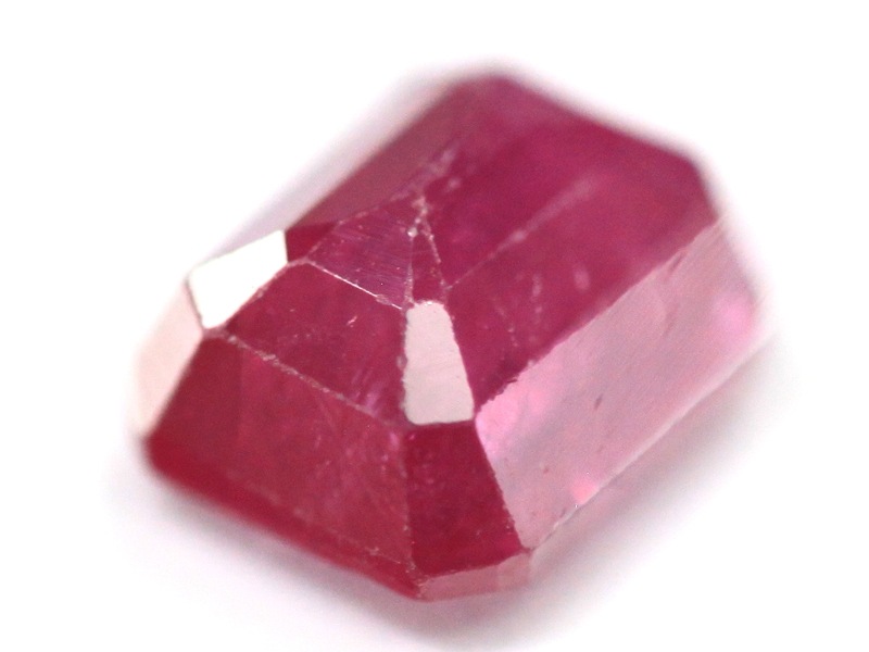 ヒマラヤトルマリン（非加熱）ラウンドカット　ルース　1.35ct 宝石 10 ブラッドショットアイオライト ルース 1.35ct アイオライト