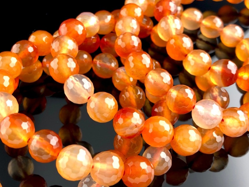 定番石☆艶々美発色☆天然石ブレスレット/カーネリアン(carnelian/玉髄  