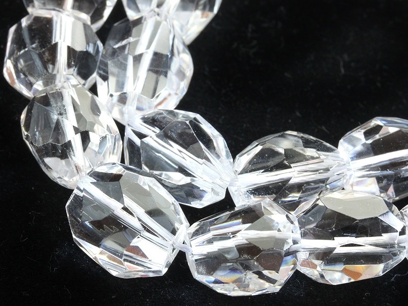 宝石質　大粒　ペリドット　AAA  タンブルカットカット AAA⁄天然石ビーズ⁄水晶(クリスタル）⁄プレーンタンブルカット⁄12×16mm