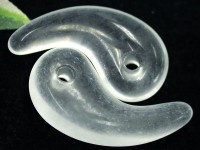 激安！限定入荷！★古代より伝わる魔除けのお守り★完全天然/フロストミルキークォーツ勾玉(まがたま)/Lサイズ/1個【アメリカツーソン・香港展示会・世界各地出展品買い付け】|天然石　勾玉|天然石・パワー