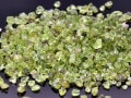 明るいグリーンカラーが人気のペリドット★天然石さざれチップ/ペリドット/Mサイズ/100g【天然石/パワーストーン】【アメリカツーソン・香港展示会・世界各地出展品買い付け】|天然石・パワーストーン　浄