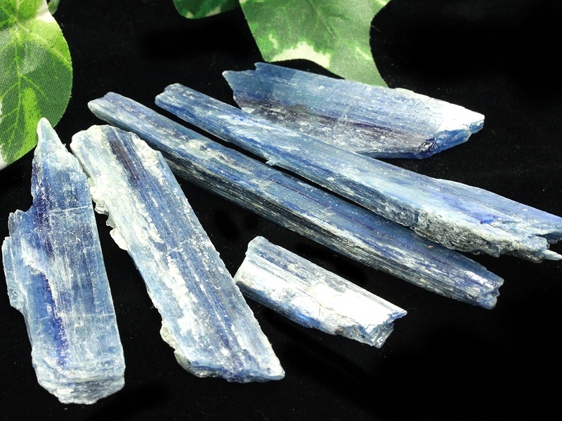 【特大】カイヤナイト 結晶 超希少！☆極上結晶☆高発色！美しいブルーの輝き/ブラジル産/カイヤ