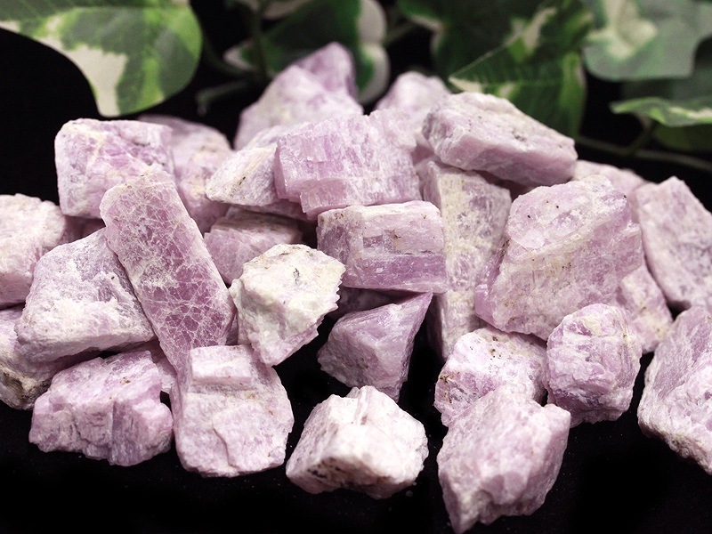 【大特価】クンツァイト 原石 天然クンツァイト ピンク 天然石 大特価】クンツァイト 原石 天然クンツァイト ピンク 天然石