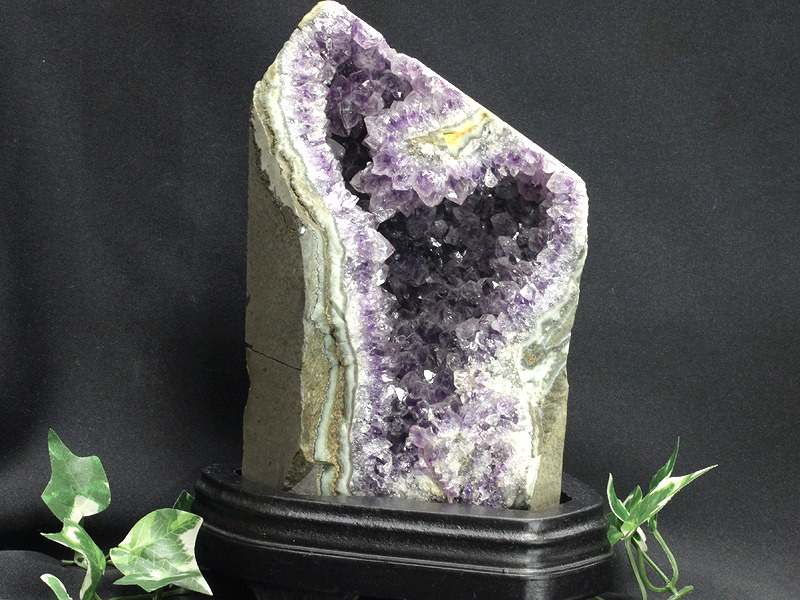 アメジスト パワーストーン塔 展示品