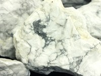 ≪原石祭り20%OFF≫超希少！★高品質5Aランク！★定番人気★美しいホワイトカラー★天然石/マグネサイト(ハウライト)/原石/101-200g/1個【ネコポス不可】【天然石/パワーストーン】【アメリ