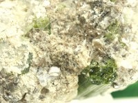 ≪原石祭り50％OFF≫【1点もの】超激レア・数量限定品！★超高品質！高発色グリーン、透明度、光沢◎★キラキラ輝くパイライト・カルサイト結晶共生母岩付き★天然石/グリーントルマリン（ベルライト）/母石